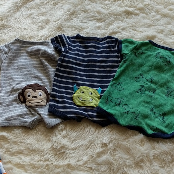 Carter's New Born Bundle Romper and Onesies Summer - Picture 2 of 5